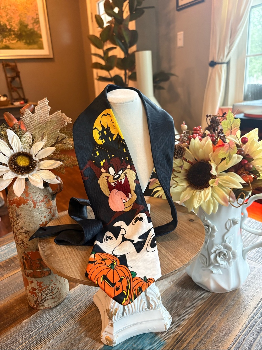 Vintage 1996 Looney Tunes Mania Taz Halloween Necktie
